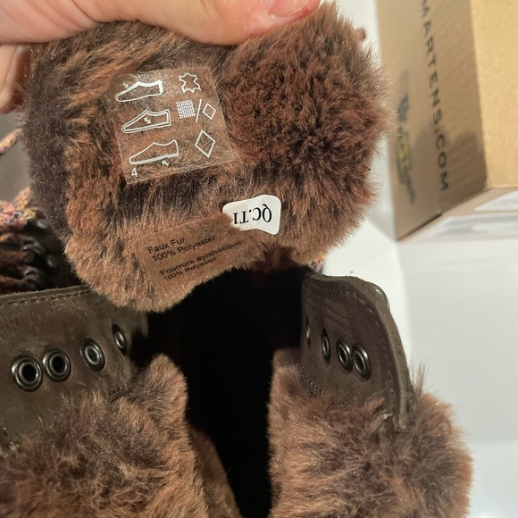 1460 Serena Faux Fur Trim Brown Boot DR. MARTENS size 6 - Picture 10 of 12